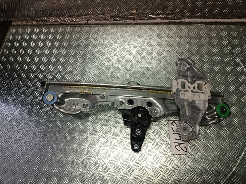 Recambio de elevalunas trasero izquierdo para nissan pulsar (c13) referencia OEM IAM 827013ZL0A CONECTOR 2 PINES ELECTRICO