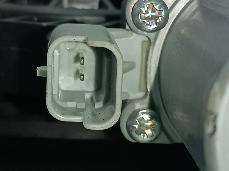 Recambio de elevalunas delantero derecho para nissan pulsar (c13) referencia OEM IAM 807003ZL0B CONECTOR 2 PINES ELECTRICO