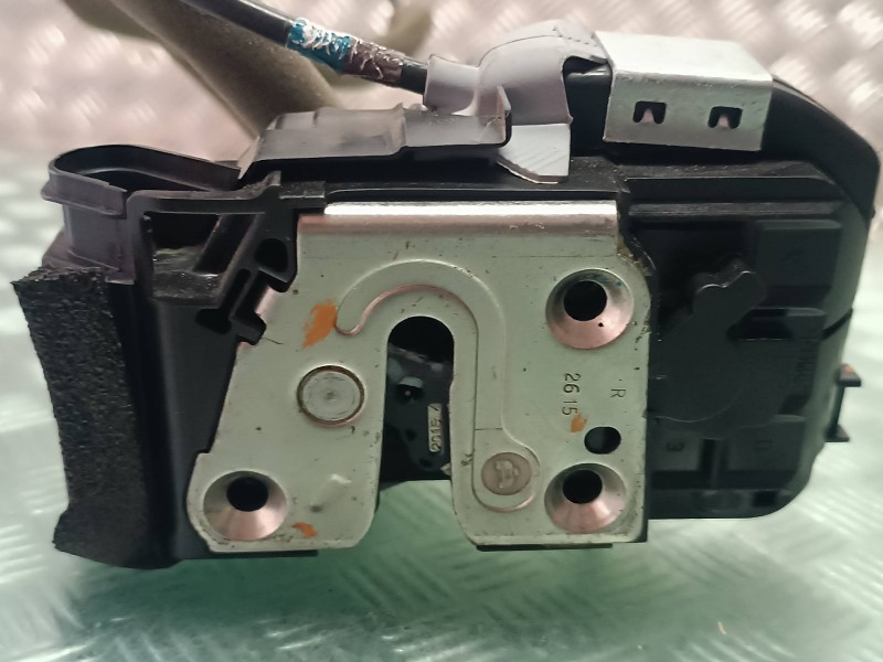 Recambio de cerradura puerta trasera derecha para nissan pulsar (c13) referencia OEM IAM  CONECTOR 3 PINES ELECTRICA