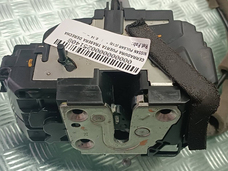 Recambio de cerradura puerta trasera derecha para nissan pulsar (c13) referencia OEM IAM  CONECTOR 3 PINES ELECTRICA