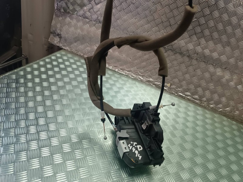 Recambio de cerradura puerta trasera derecha para nissan pulsar (c13) referencia OEM IAM  CONECTOR 3 PINES ELECTRICA