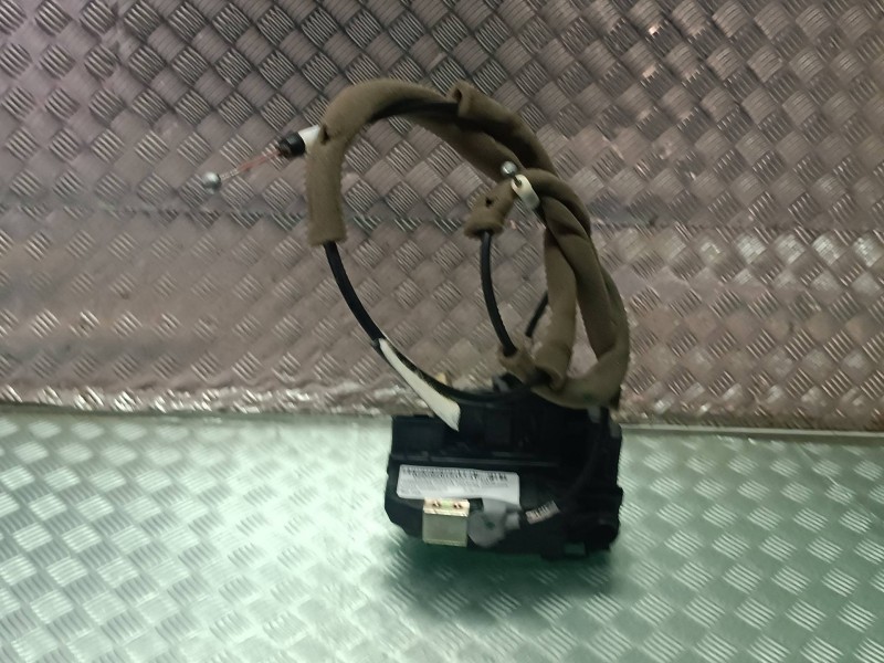 Recambio de cerradura puerta trasera izquierda para nissan pulsar (c13) referencia OEM IAM  CONECTOR 3 PINES ELECTRICA