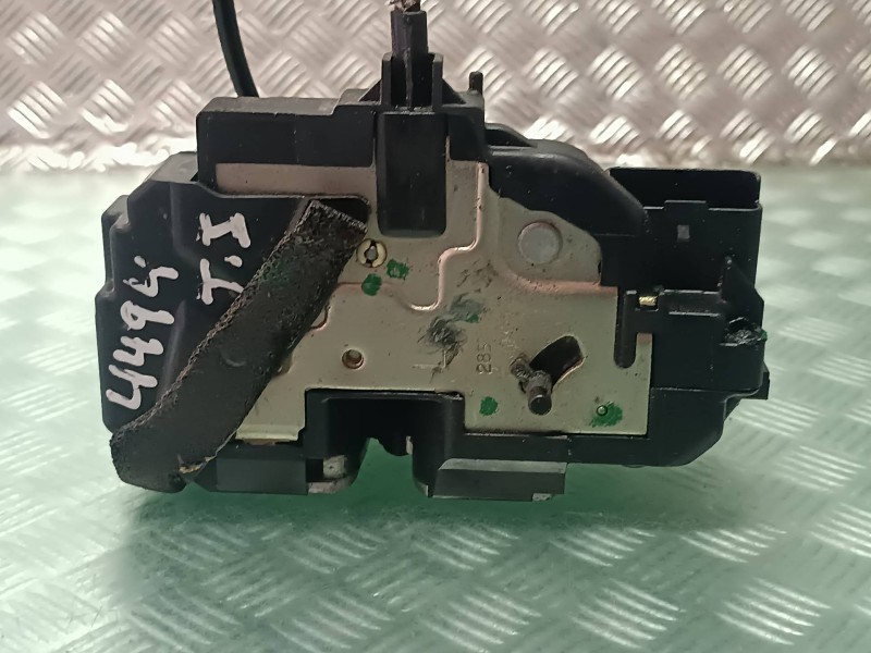 Recambio de cerradura puerta trasera izquierda para nissan pulsar (c13) referencia OEM IAM  CONECTOR 3 PINES ELECTRICA