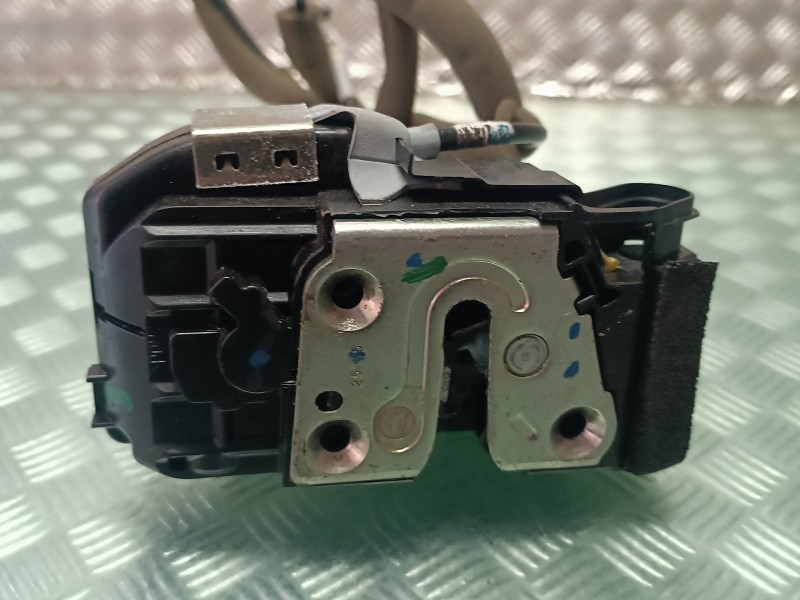 Recambio de cerradura puerta trasera izquierda para nissan pulsar (c13) referencia OEM IAM  CONECTOR 3 PINES ELECTRICA