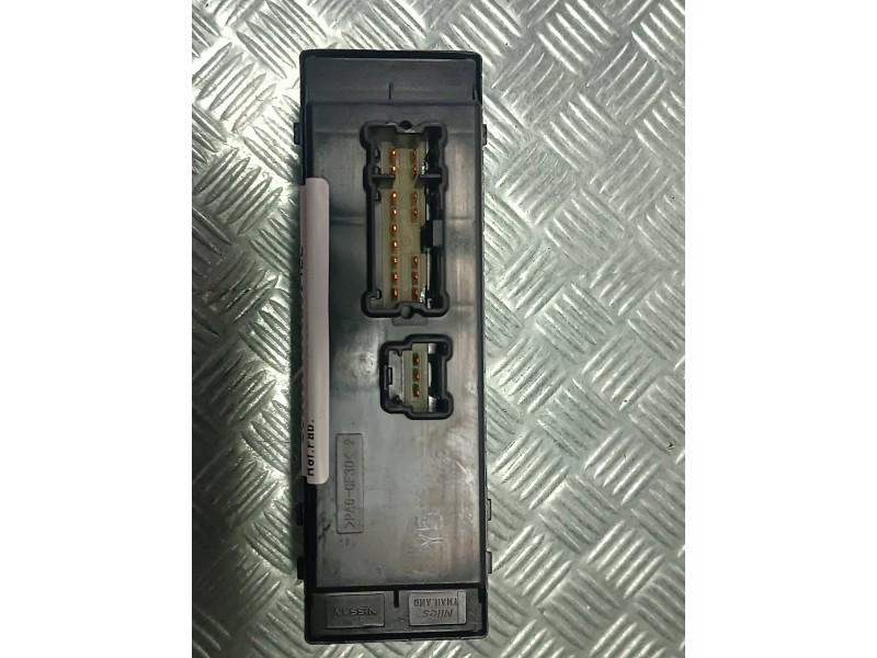 Recambio de mando elevalunas delantero izquierdo para nissan pulsar (c13) referencia OEM IAM   