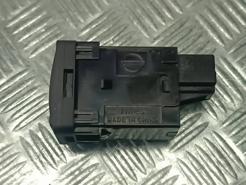 Recambio de interruptor para nissan pulsar (c13) referencia OEM IAM 4Z06K2 CONECYTOR 6 PINES CONTROL TRACCION