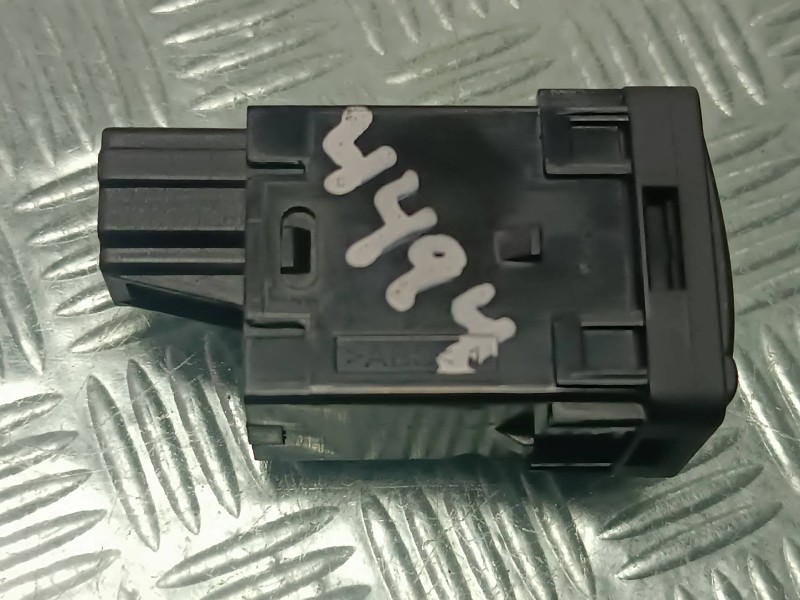 Recambio de interruptor para nissan pulsar (c13) referencia OEM IAM 4Z06K2 CONECYTOR 6 PINES CONTROL TRACCION