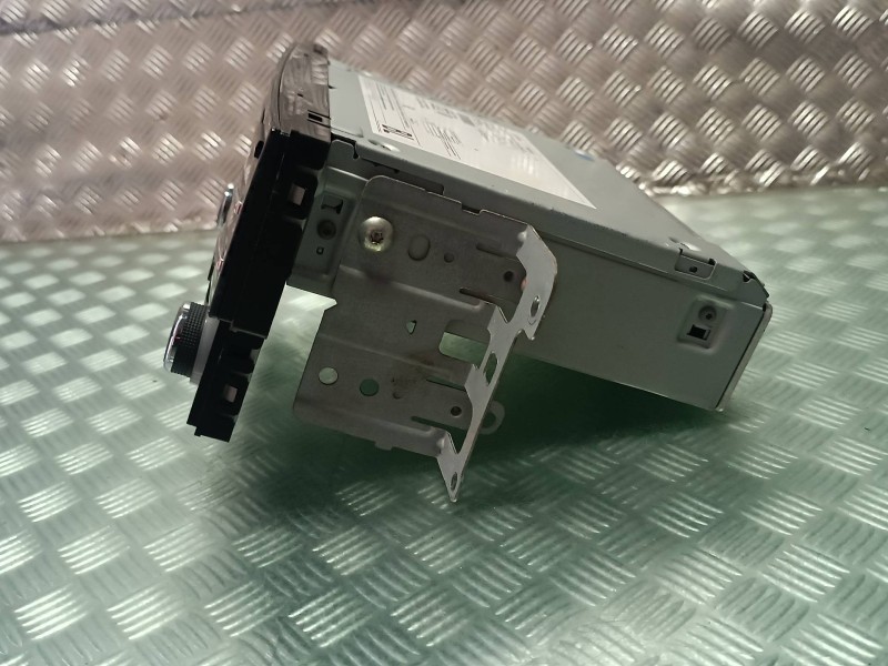 Recambio de sistema audio / radio cd para nissan pulsar (c13) referencia OEM IAM 281853ZL1A VDNMF18A965AC VISTEON