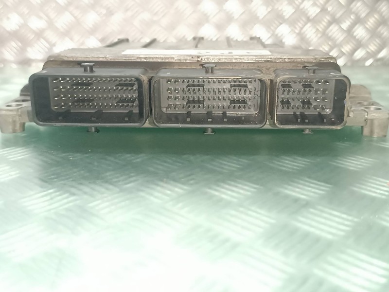 Recambio de centralita motor uce para nissan pulsar (c13) referencia OEM IAM A2C96757200 23710HX42C CONTINENTAL