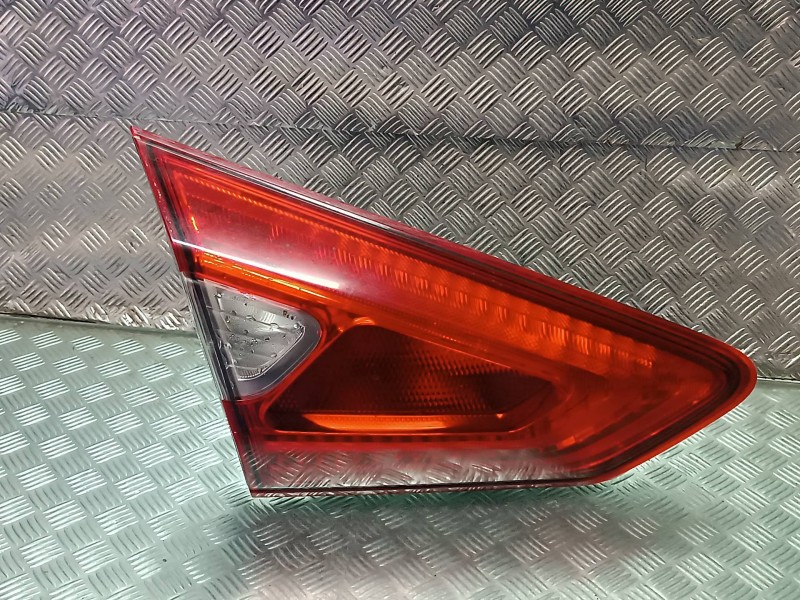 Recambio de piloto trasero izquierdo interior para nissan pulsar (c13) referencia OEM IAM 18066  