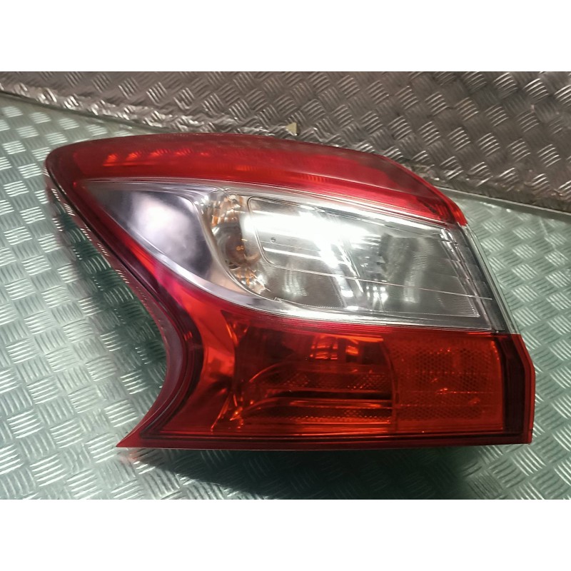 Recambio de piloto trasero izquierdo para nissan pulsar (c13) referencia OEM IAM 22018066  EXT ALET