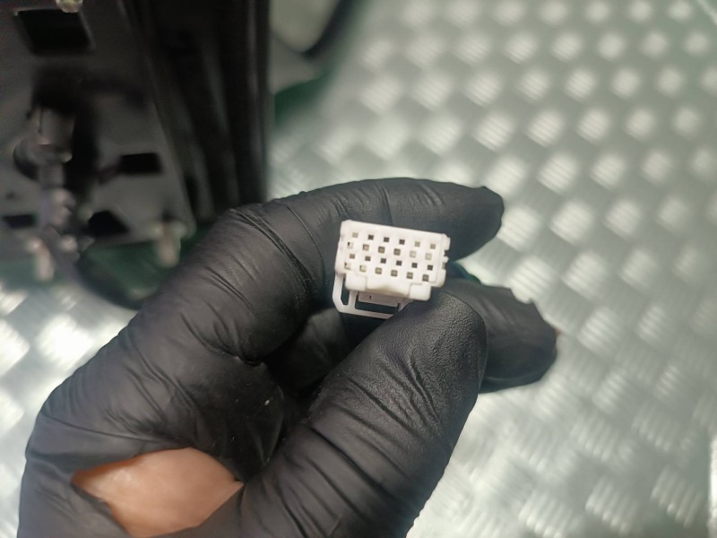 Recambio de retrovisor derecho para nissan pulsar (c13) referencia OEM IAM 212876244 0411056 ELECTRICO