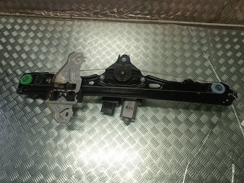 Recambio de elevalunas delantero izquierdo para nissan pulsar (c13) referencia OEM IAM 807013ZL0B CONECTOR 6 PINES ELECTRICO