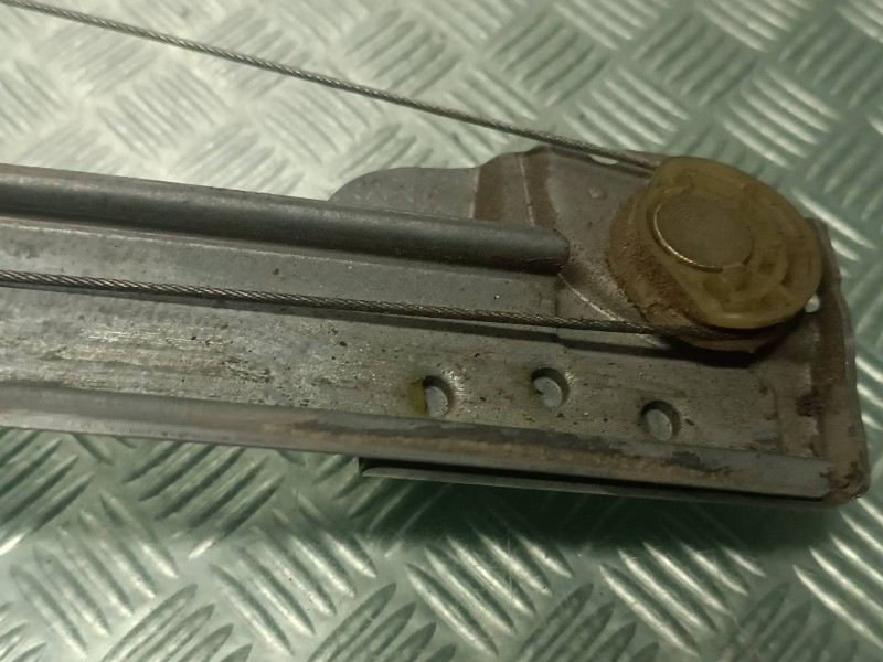 Recambio de elevalunas delantero derecho para dacia logan referencia OEM IAM 400727D  2 PINES