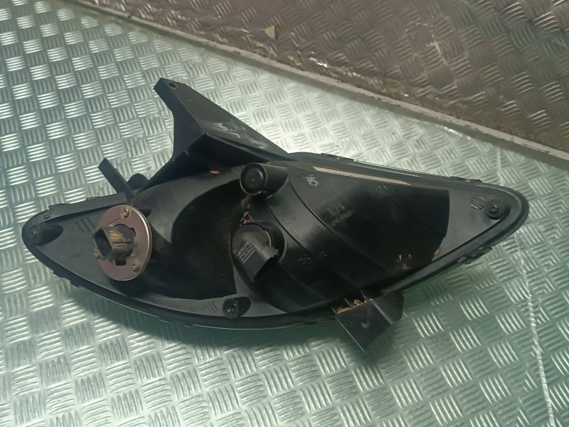 Recambio de faro antiniebla izquierdo para hyundai ix20 referencia OEM IAM PL03B00RL 12852 2 PINES