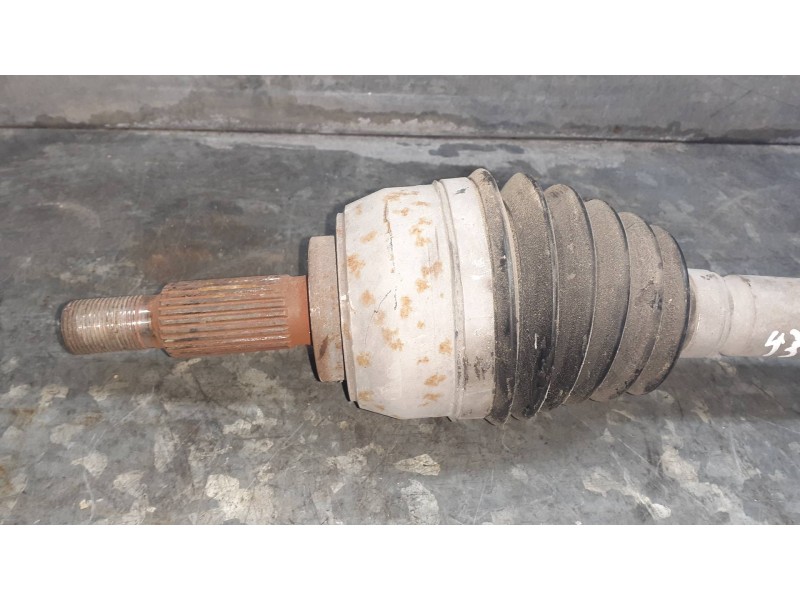 Recambio de transmision delantera izquierda para renault megane ii classic berlina confort authentique referencia OEM IAM 820019