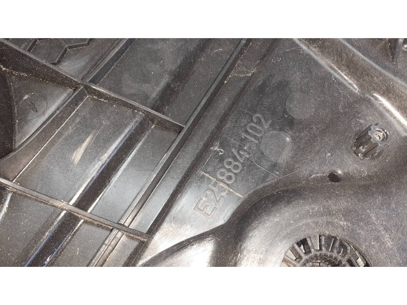 Recambio de elevalunas delantero derecho para ford puma referencia OEM IAM L1TBS23200CD E25884102 ELECTRICO