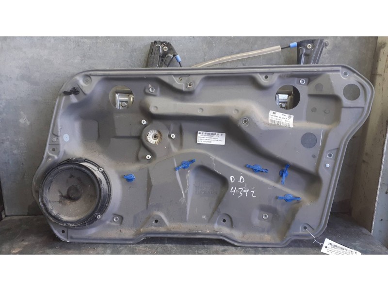 Recambio de elevalunas delantero derecho para volkswagen bora berlina (1j2) referencia OEM IAM 1J4837730BB 102483350 ELECTRICO
