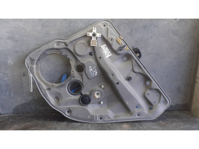 Recambio de elevalunas trasero derecho para volkswagen bora berlina (1j2) referencia OEM IAM 1J5839730K  ELECTRICO