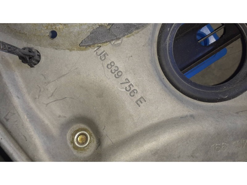 Recambio de elevalunas trasero derecho para volkswagen bora berlina (1j2) referencia OEM IAM 1J5839730K  ELECTRICO
