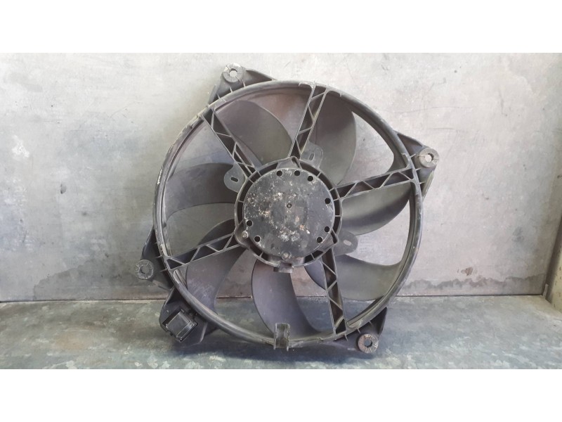 Recambio de electroventilador para renault megane iii berlina 5 p referencia OEM IAM 214810898R  