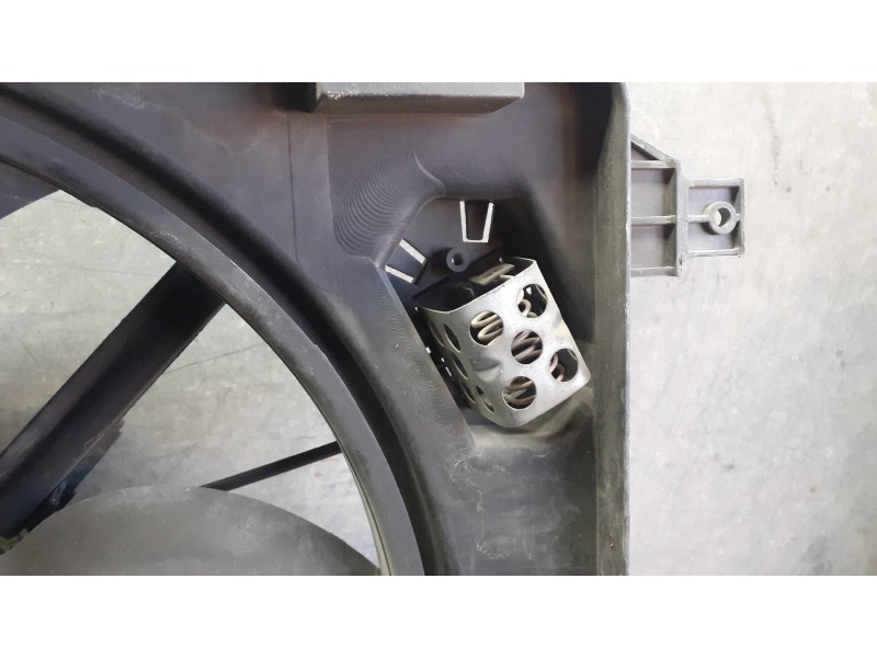Recambio de electroventilador para dacia logan referencia OEM IAM 8200293391 8250453 