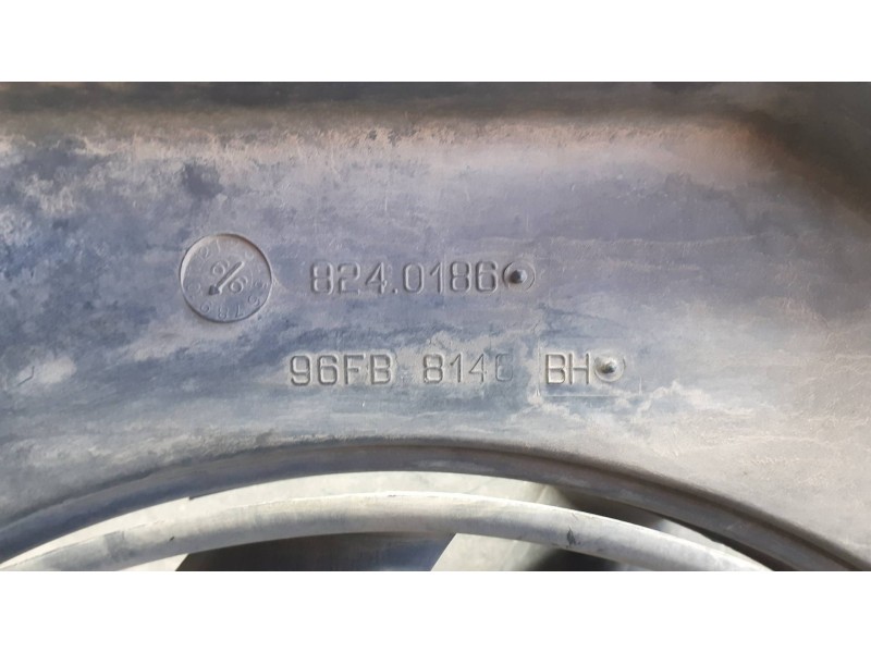 Recambio de electroventilador para ford fiesta berlina (dx) referencia OEM IAM 8240186 96FB8146BH 96FB8C607CK