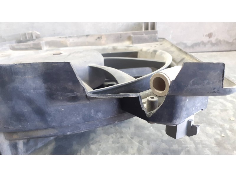Recambio de electroventilador para ford fiesta berlina (dx) referencia OEM IAM 8240186 96FB8146BH 96FB8C607CK