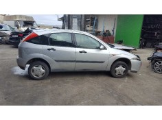 ford focus berlina (cak) del año 2001