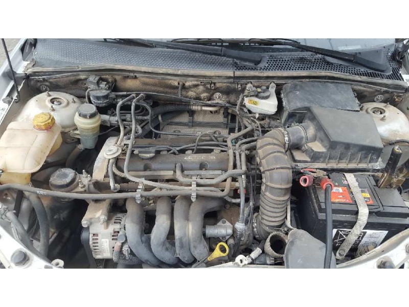 ford focus berlina (cak) del año 2001