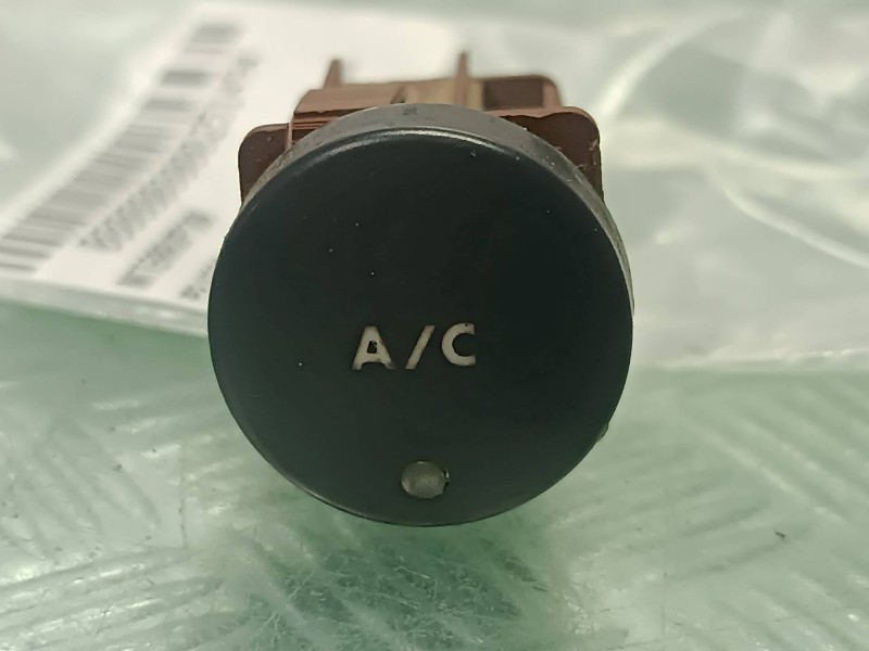 Recambio de interruptor para peugeot partner (s2) referencia OEM IAM  CONECTOR5 PINES A / C