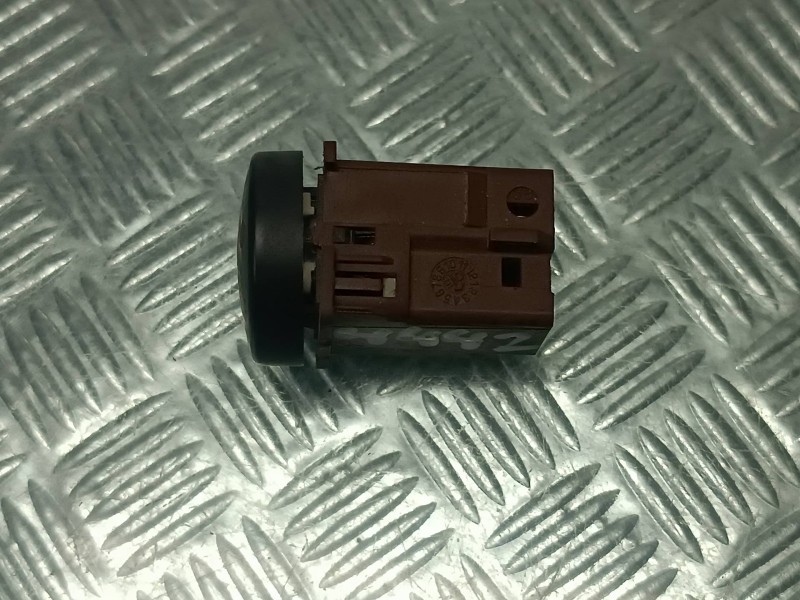 Recambio de interruptor para peugeot partner (s2) referencia OEM IAM  CONECTOR5 PINES A / C