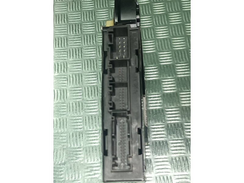 Recambio de motor elevalunas delantero izquierdo para volkswagen touareg (7la) referencia OEM IAM 0130821764 3D1959793B 7L095970