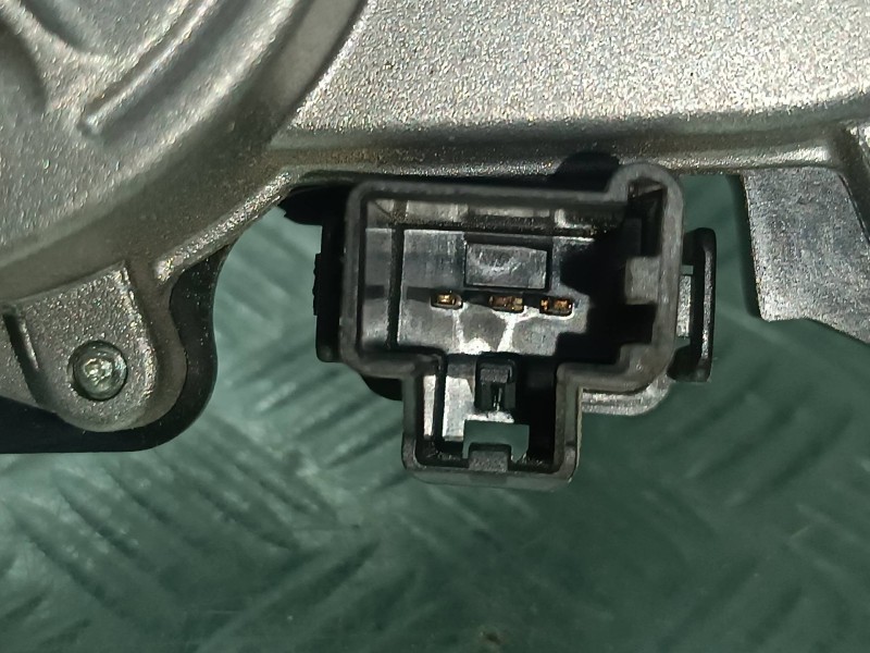 Recambio de motor limpia trasero para ford puma referencia OEM IAM W000077863B 3 PINES W000077864