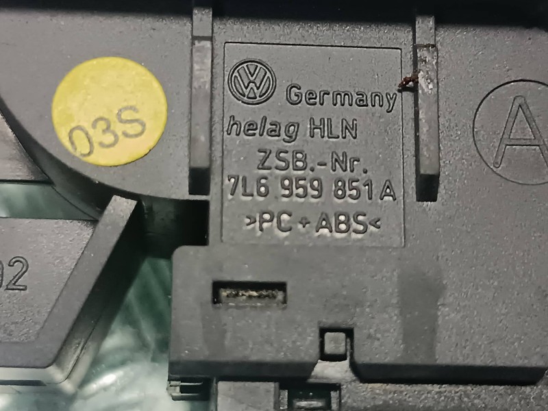 Recambio de mando elevalunas delantero derecho para volkswagen touareg (7la) referencia OEM IAM 7L6959851A 1F0959855 3 PINES