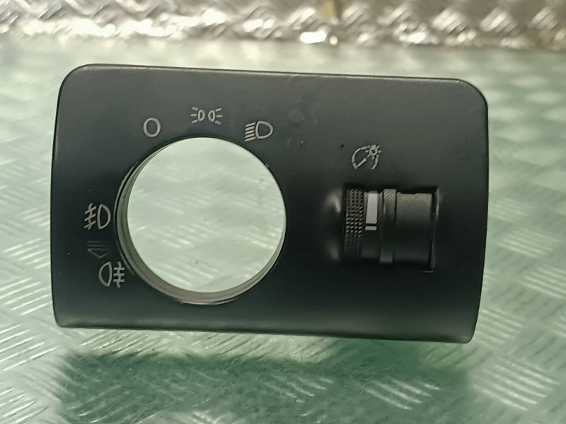 Recambio de mando luces para audi a6 berlina (4b2) referencia OEM IAM 2899014  