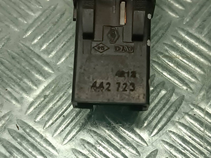 Recambio de warning para renault clio ii fase ii (b/cb0) referencia OEM IAM 442723 CONECTOR 4 PINS 