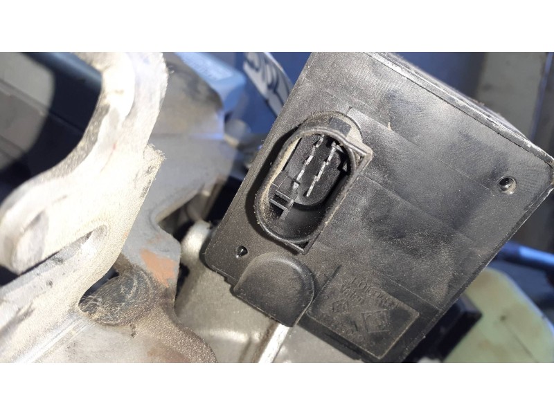 Recambio de columna direccion para renault megane iii berlina 5 p referencia OEM IAM 488107802R  