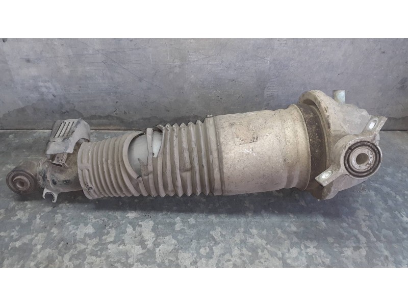 Recambio de amortiguador trasero derecho para volkswagen touareg (7la) referencia OEM IAM 7L6512022E  