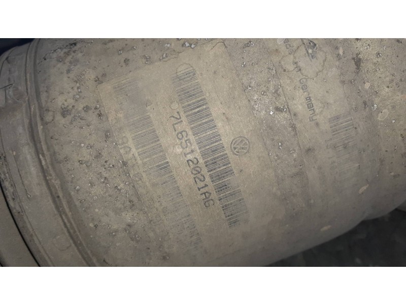 Recambio de amortiguador trasero izquierdo para volkswagen touareg (7la) referencia OEM IAM 7L6512021AG  