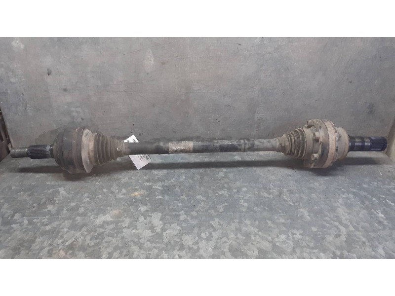 Recambio de transmision trasera izquierda para volkswagen touareg (7la) referencia OEM IAM 7L0501201A  