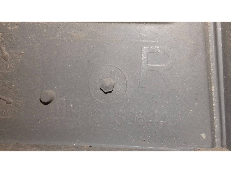 Recambio de piloto trasero derecho para opel vectra c berlina club referencia OEM IAM 13130644  YORKA