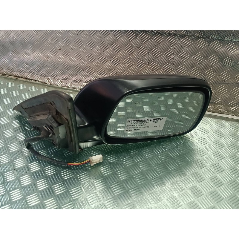 Recambio de retrovisor derecho para toyota avensis berlina (t 22) referencia OEM IAM 015440 SKH5636 ELECTRICO