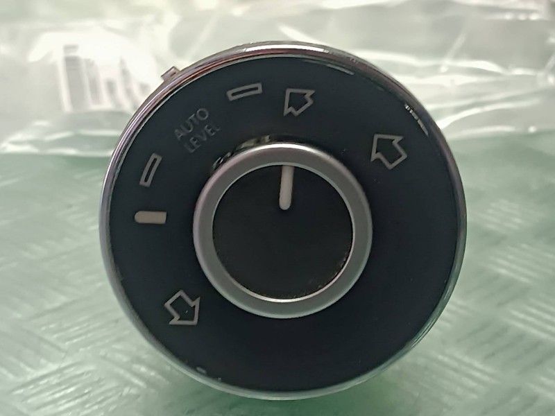 Recambio de mando multifuncion para volkswagen touareg (7la) referencia OEM IAM 7L6927135C 14 PINES SUSPENSION