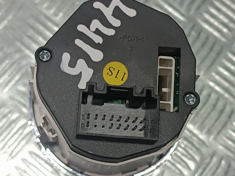 Recambio de mando multifuncion para volkswagen touareg (7la) referencia OEM IAM 7L6927135C 14 PINES SUSPENSION