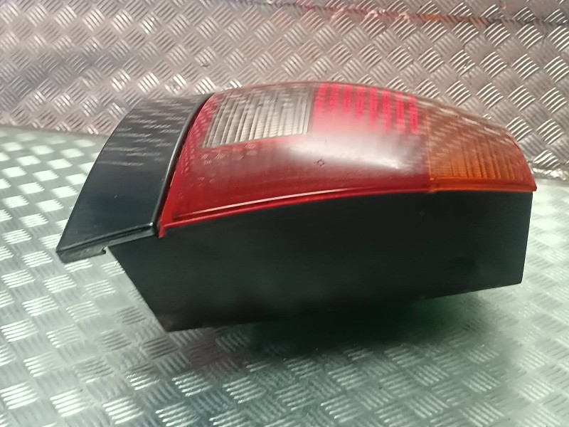 Recambio de piloto trasero izquierdo para audi a4 berlina (b5) referencia OEM IAM   