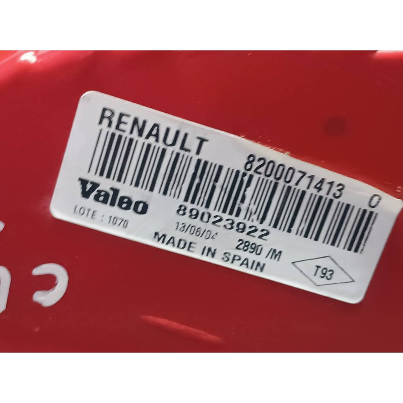 Recambio de piloto trasero izquierdo para renault clio ii fase ii (b/cb0) referencia OEM IAM 8200071413 89023922 VALEO