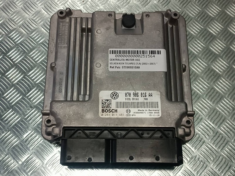 Recambio de centralita motor uce para volkswagen touareg (7la) referencia OEM IAM 070906016AA  0281011481