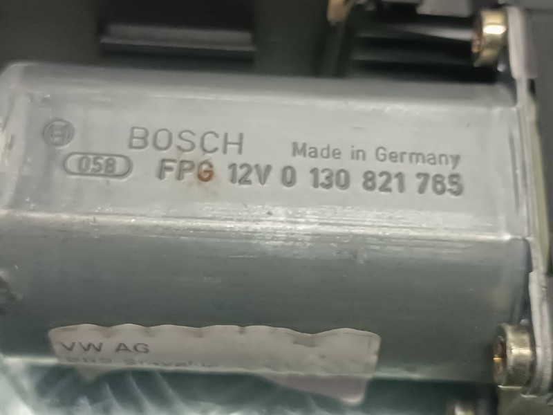Recambio de motor elevalunas trasero izquierdo para volkswagen touareg (7la) referencia OEM IAM 7L0959703B 3D0959795C 0130821765