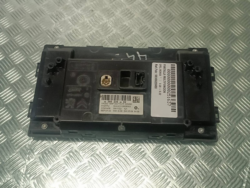 Recambio de pantalla multifuncion para opel mokka referencia OEM IAM 9836623980 31321458 VALEO
